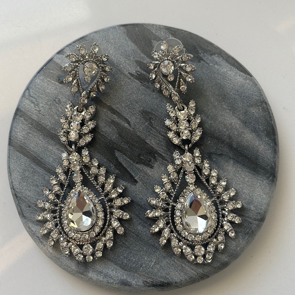 STUNNING Chrystal earrings - Picture 1 of 4